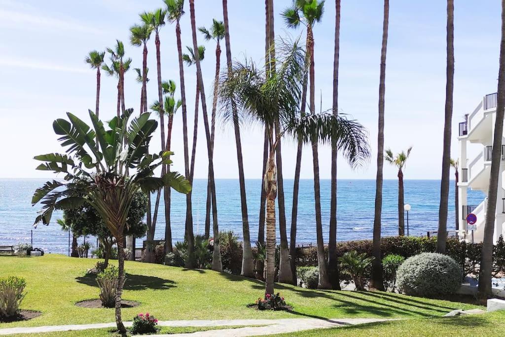 Algaida Beachfront - Seaview Studio Costa Del Sol Apartment Sitio de Calahonda ภายนอก รูปภาพ